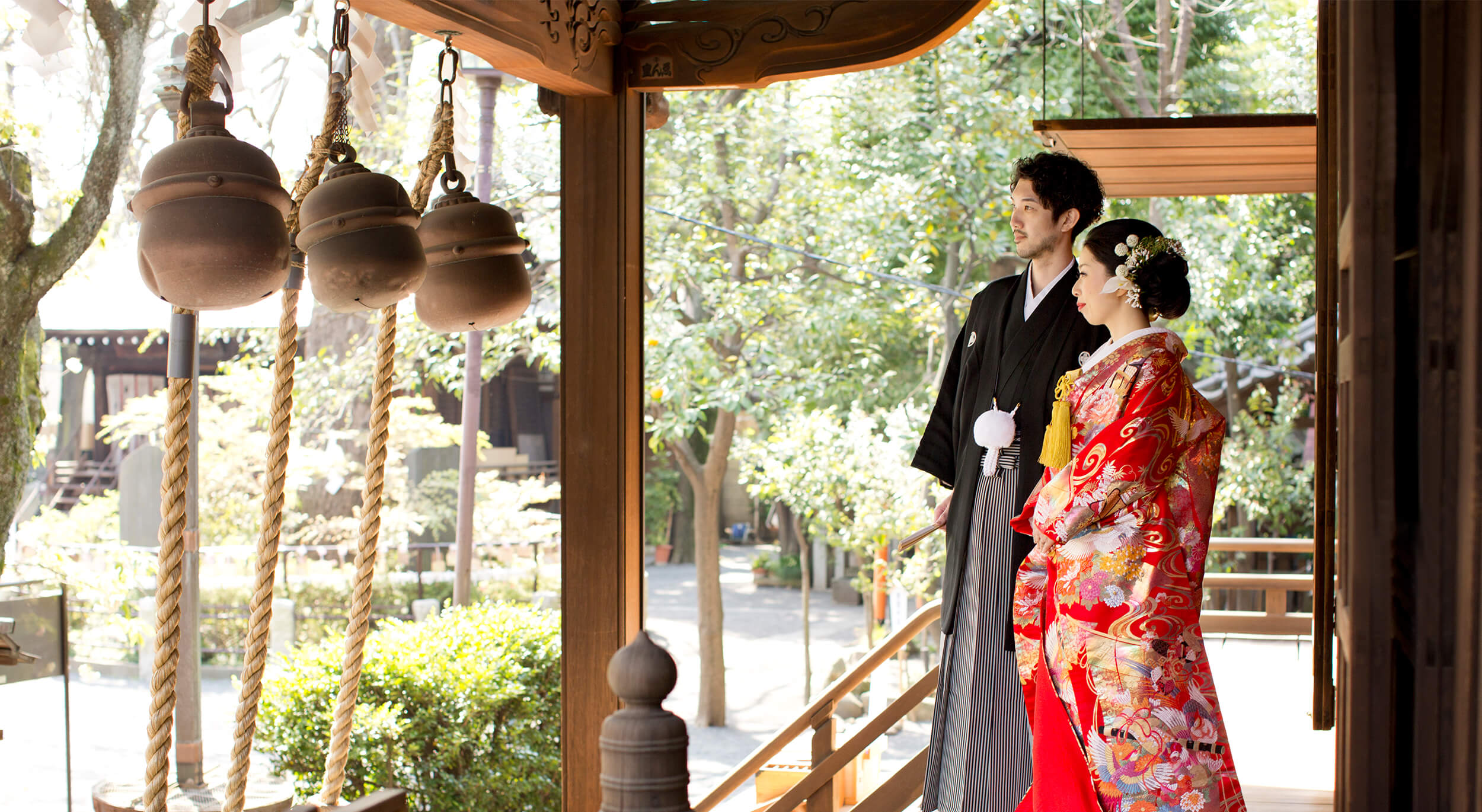七社神社では、神前式でお二人の永遠の幸せを心より祝福いたします。